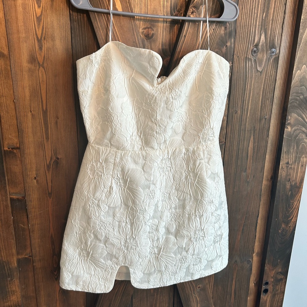 Elegant Cream Mini Dress
